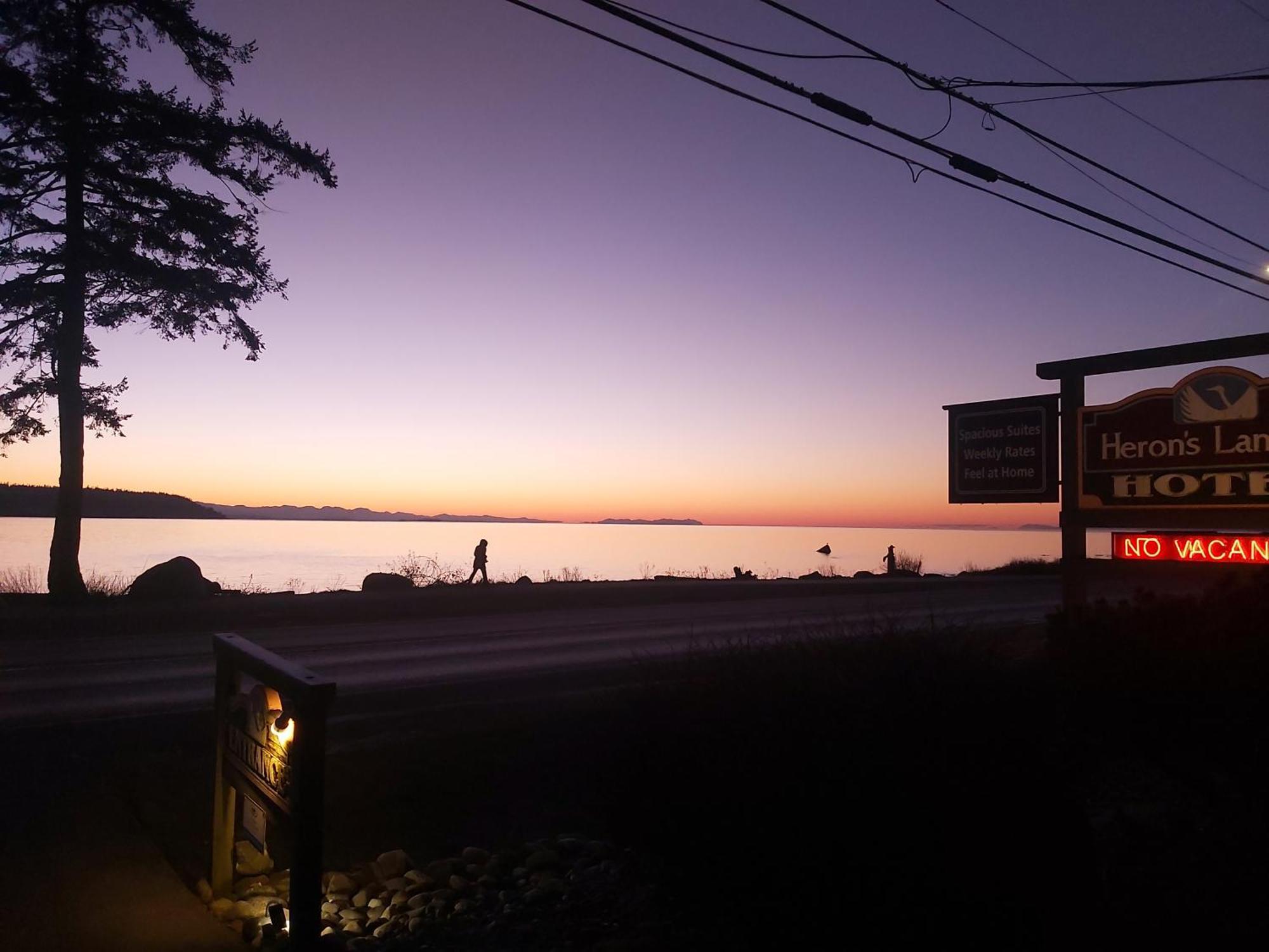 Heron'S Landing Hotel Campbell River Exterior photo
