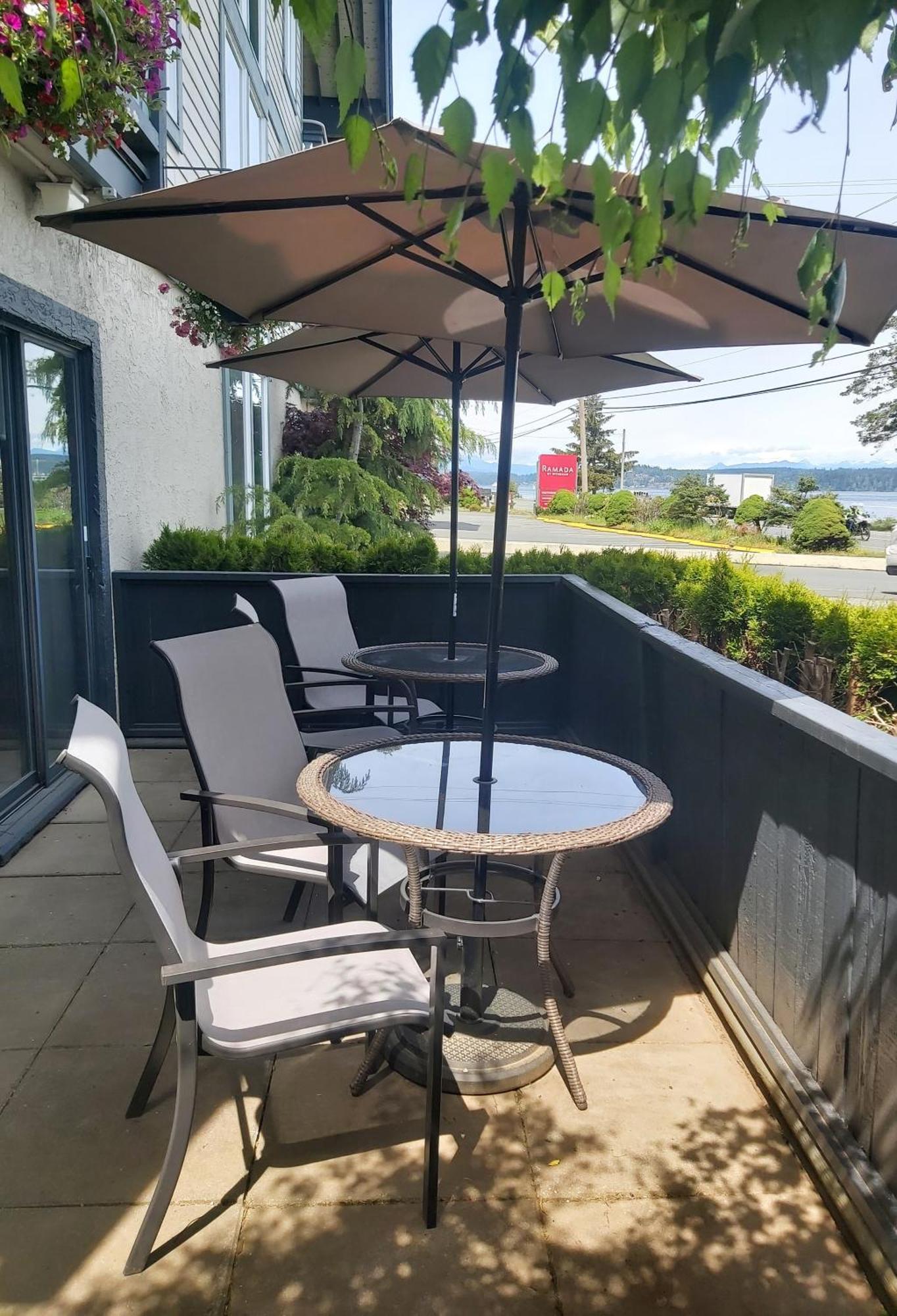 Heron'S Landing Hotel Campbell River Exterior photo