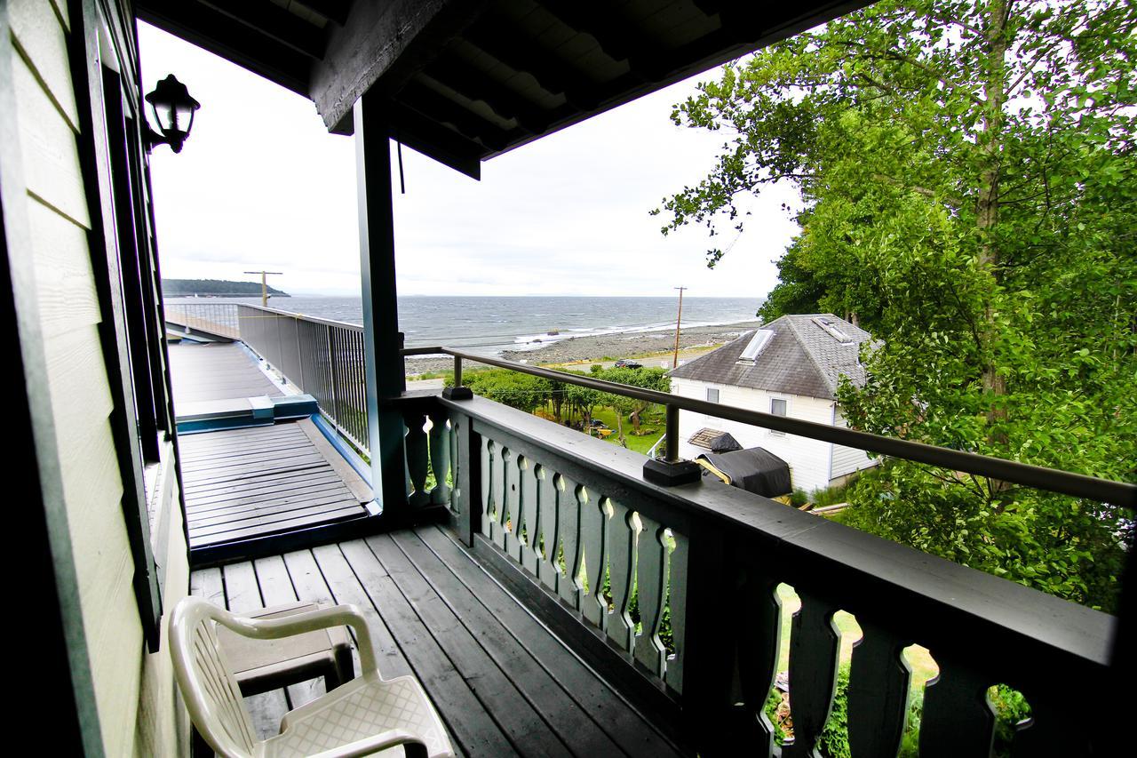 Heron'S Landing Hotel Campbell River Exterior photo
